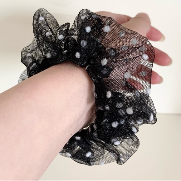 NWOT Sheer polka dot scrunchie - Picture 2 of 10